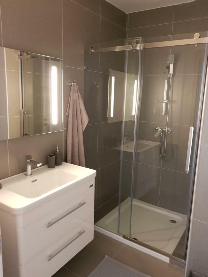 Duplex Maisonette With Heated P-Pool And Jacuzzi San Ġiljan Kültér fotó