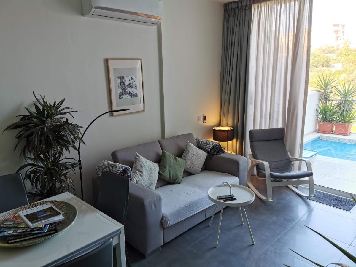 Duplex Maisonette With Heated P-Pool And Jacuzzi San Ġiljan Kültér fotó