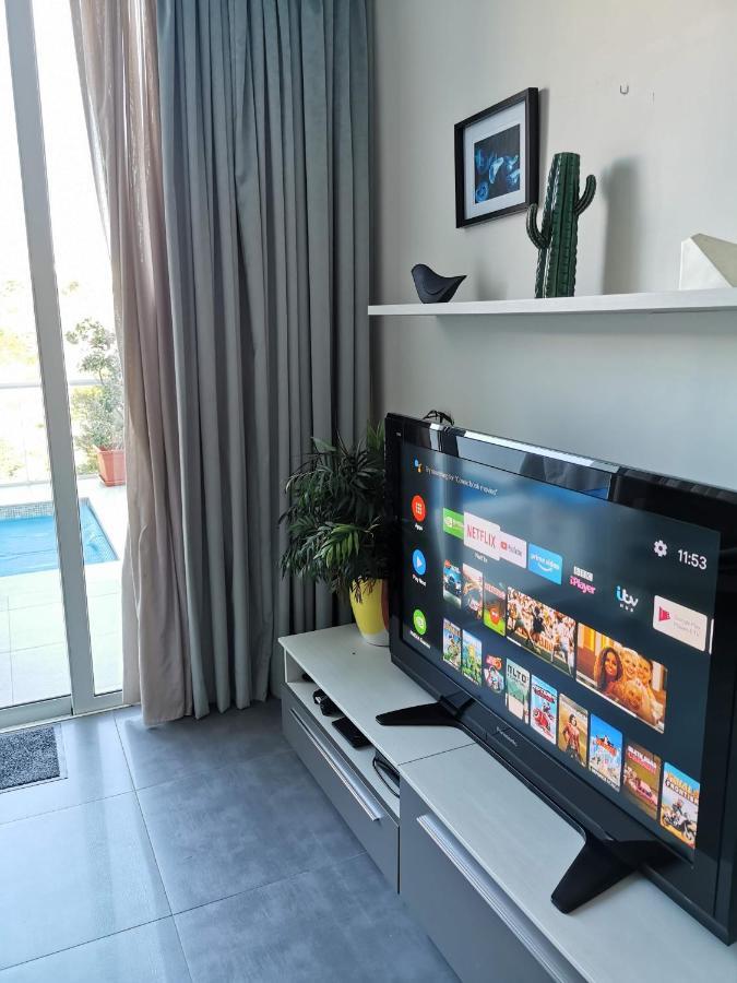Duplex Maisonette With Heated P-Pool And Jacuzzi San Ġiljan Kültér fotó